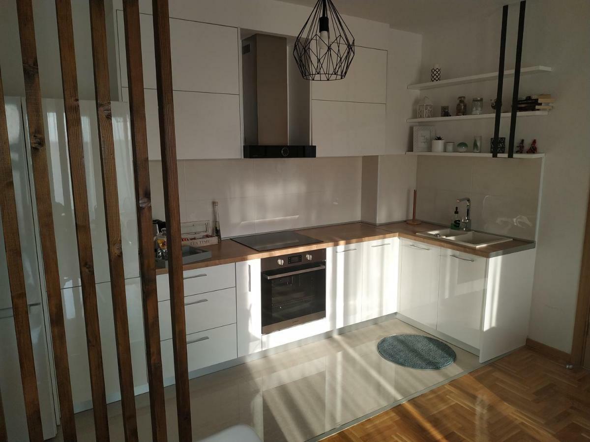 Apartman Avisi Требине Екстериор снимка